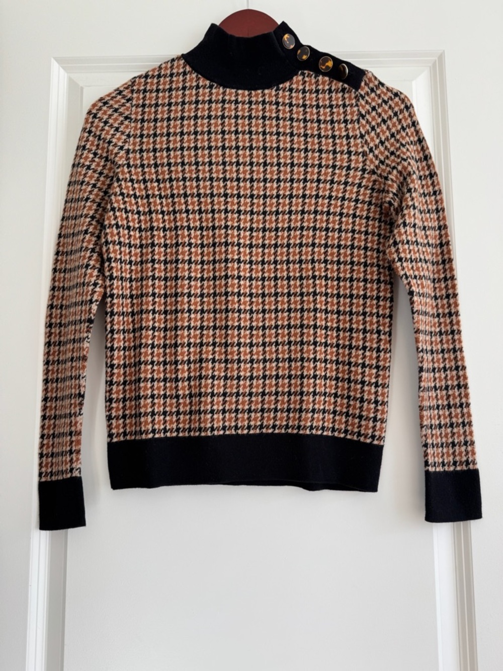 Vintage/Retro Style Turtleneck Sweater with Neck Details for Petite Ladies.